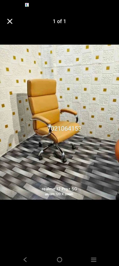 Mustard Three-Panel High-Back Executive Chair